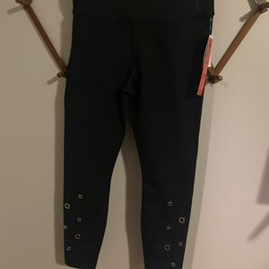 Good American Grommet leggings